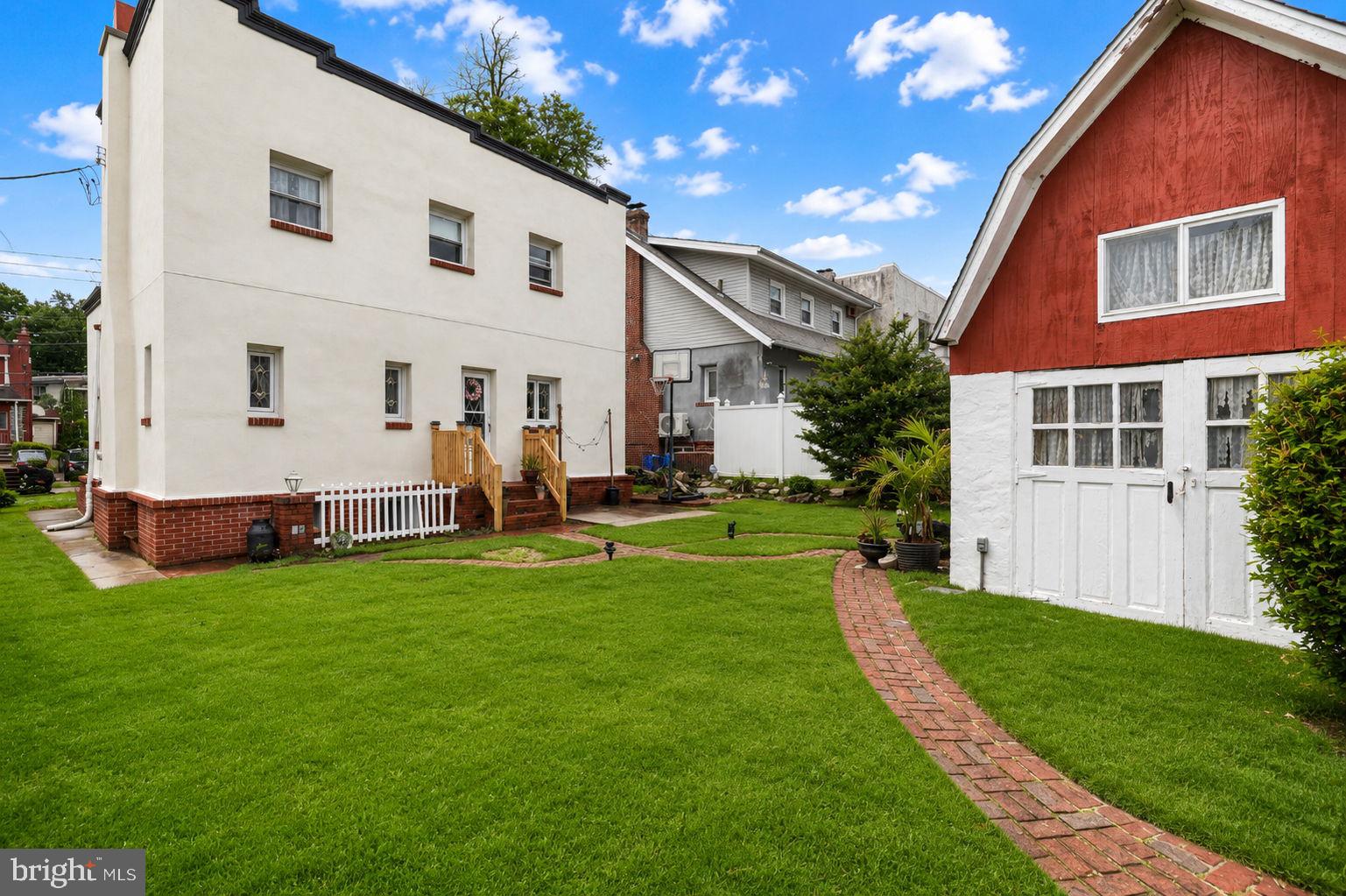 FOX CHASE - Residential