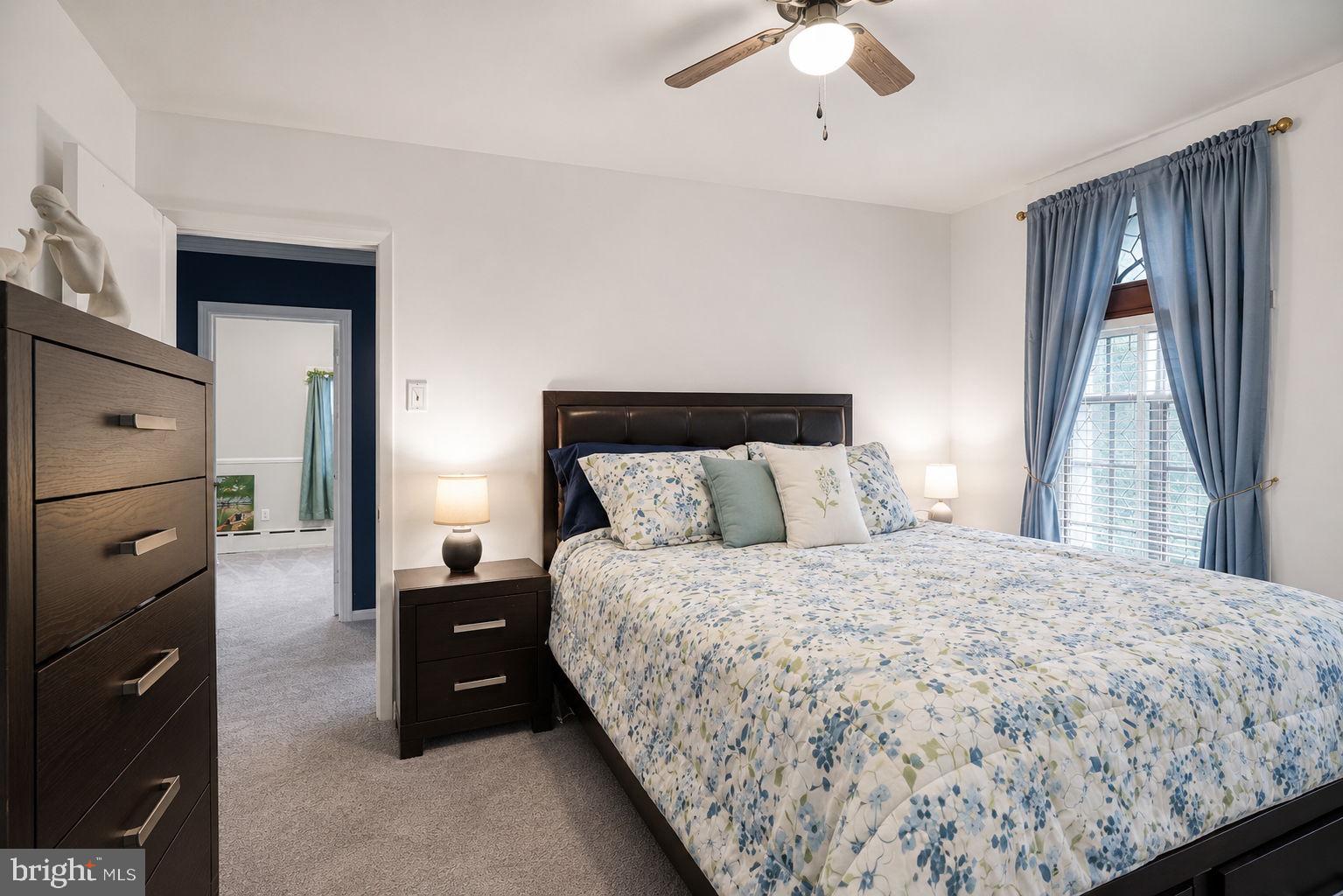 FOX CHASE - Residential