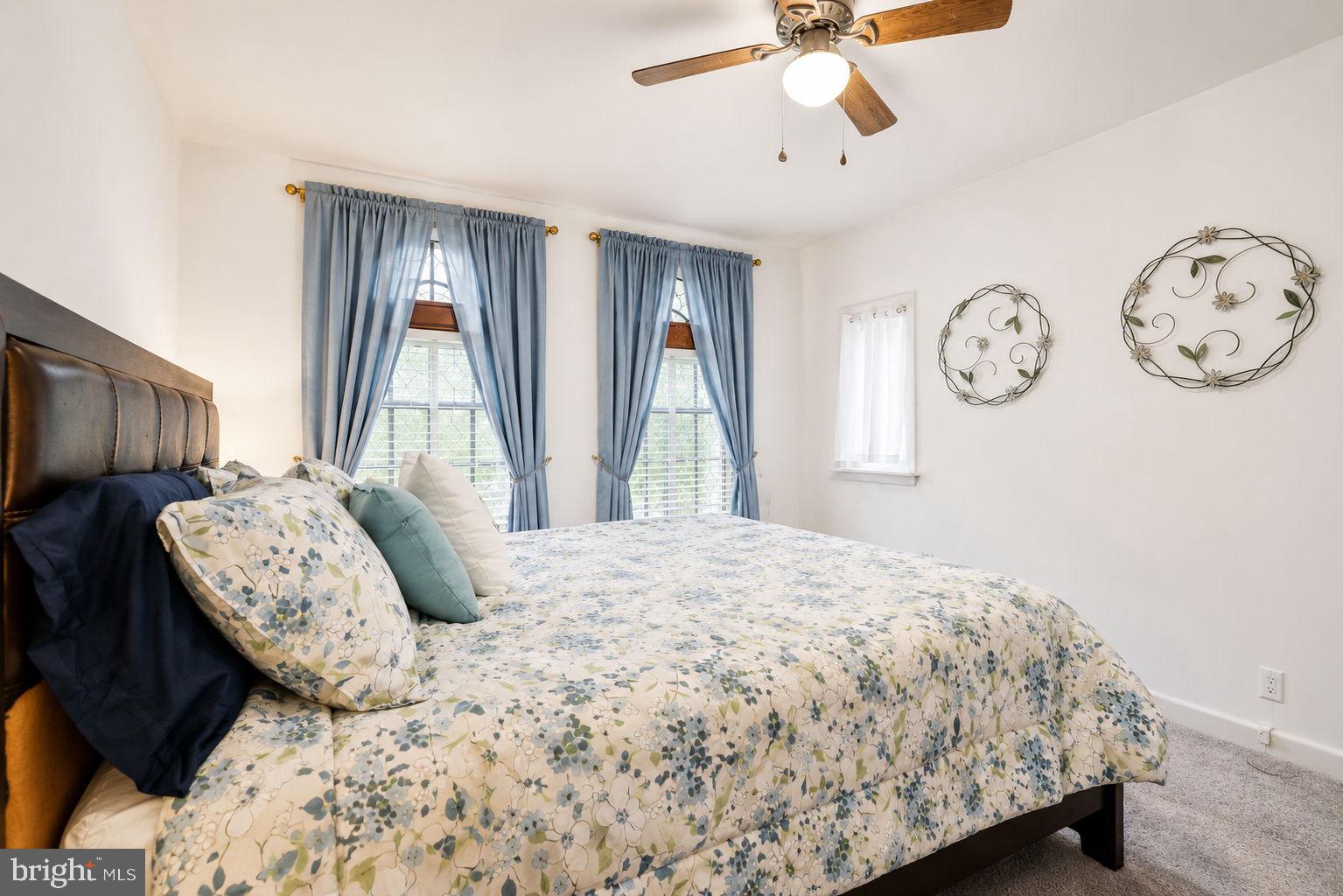 FOX CHASE - Residential