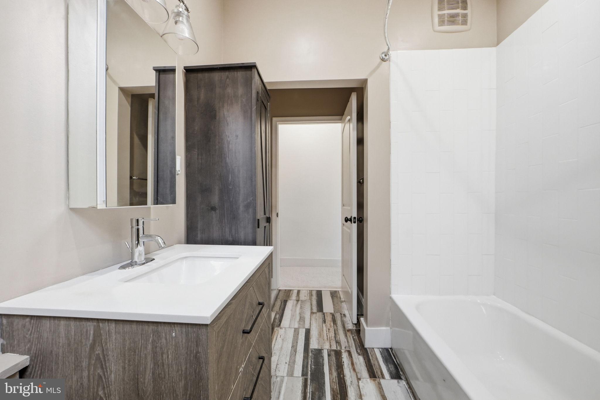 BROOKLYN - Residential