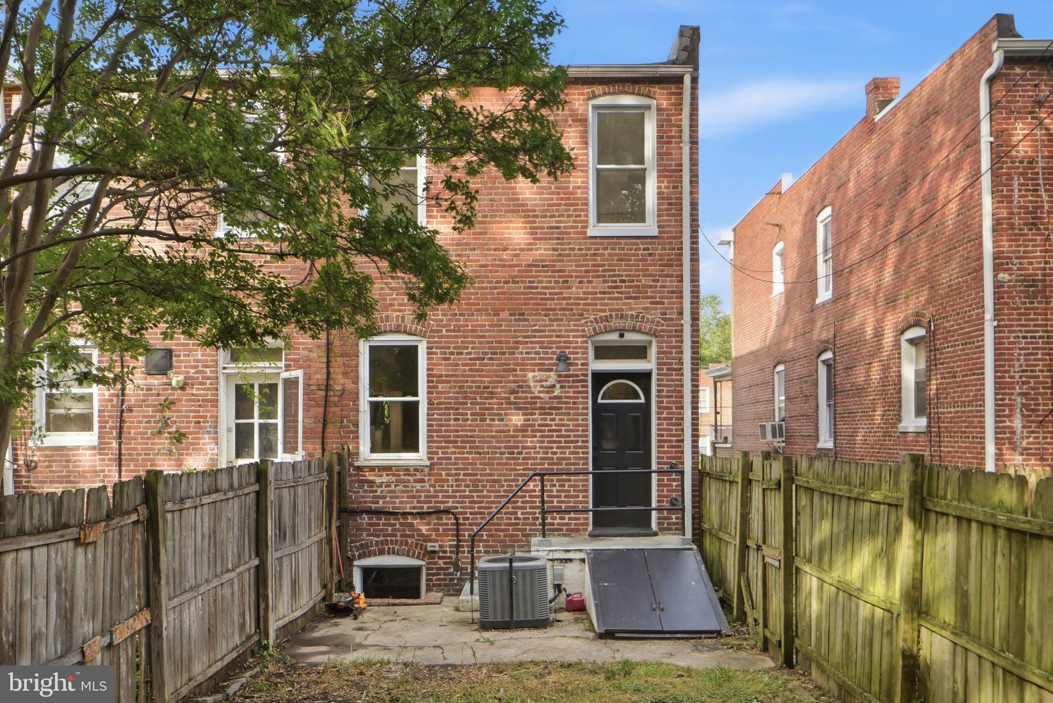 BROOKLYN - Residential