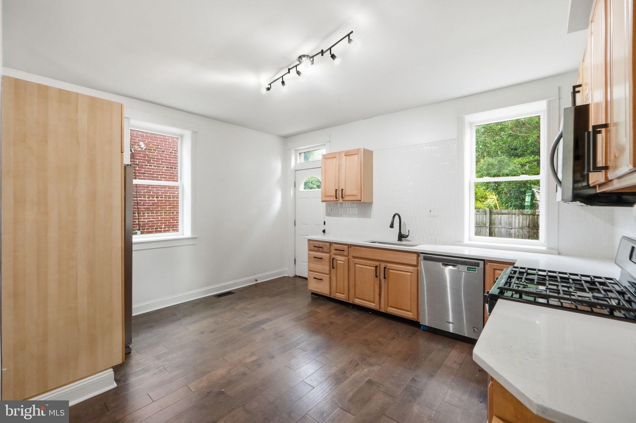BROOKLYN - Residential