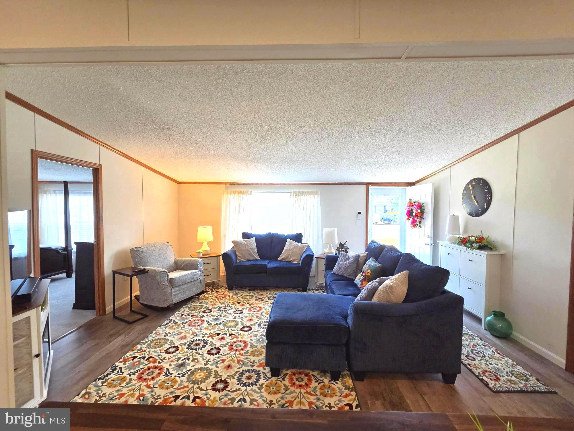 HEBRON WOODS - Residential