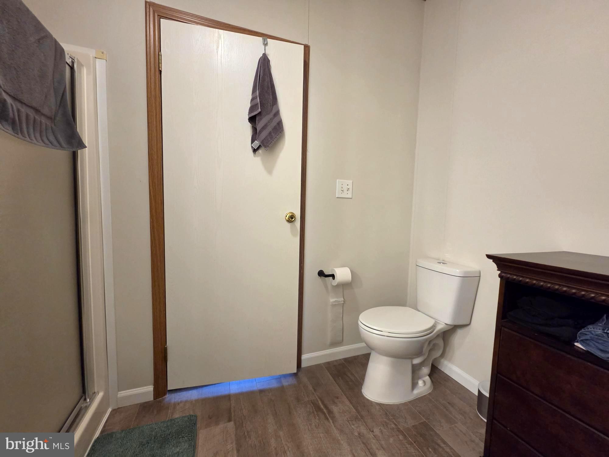 HEBRON WOODS - Residential