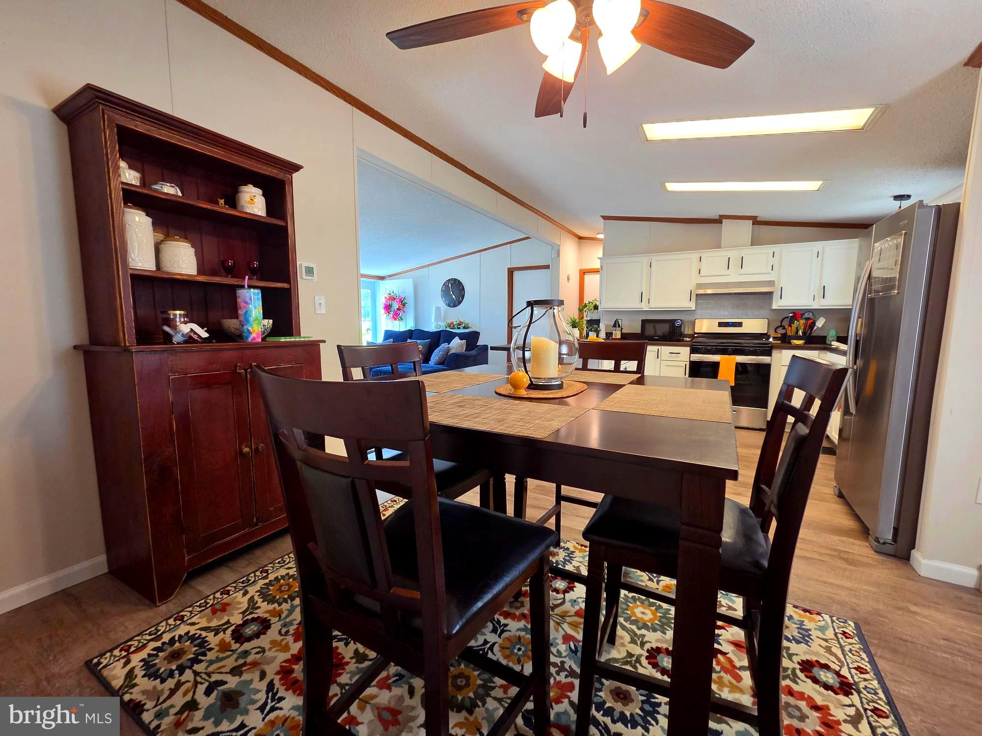 HEBRON WOODS - Residential