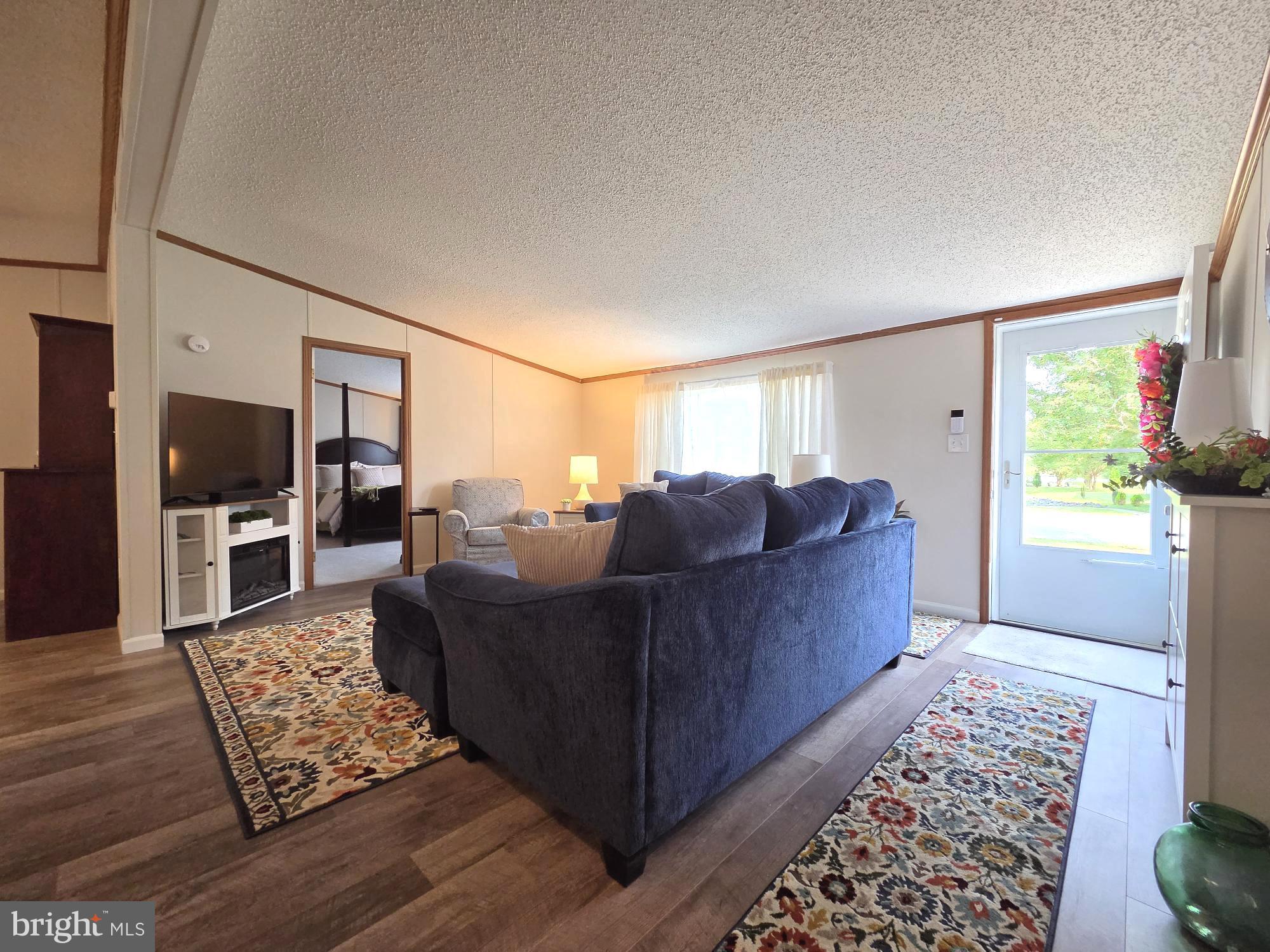 HEBRON WOODS - Residential