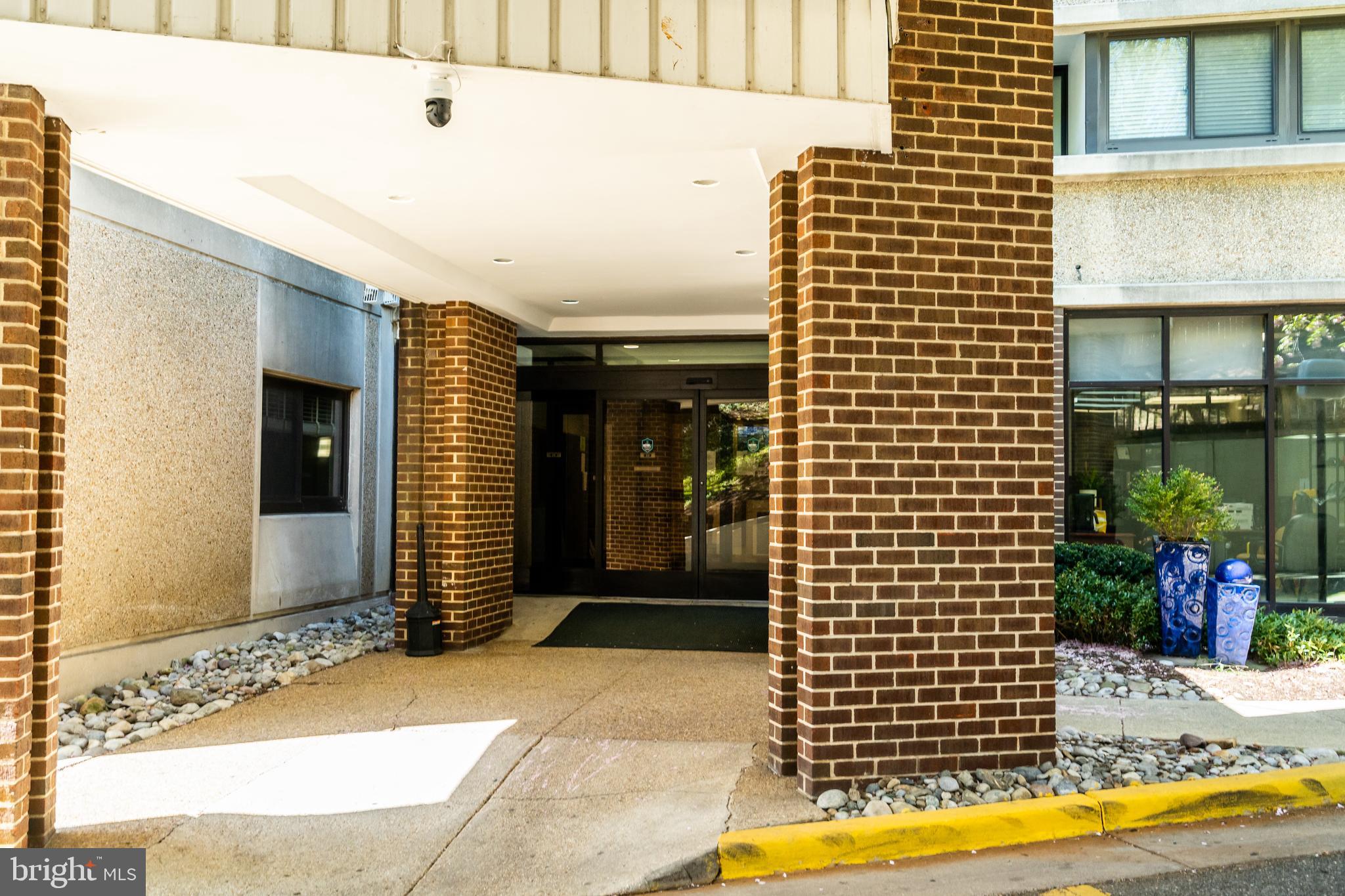 HIGHPOINTE - Residential