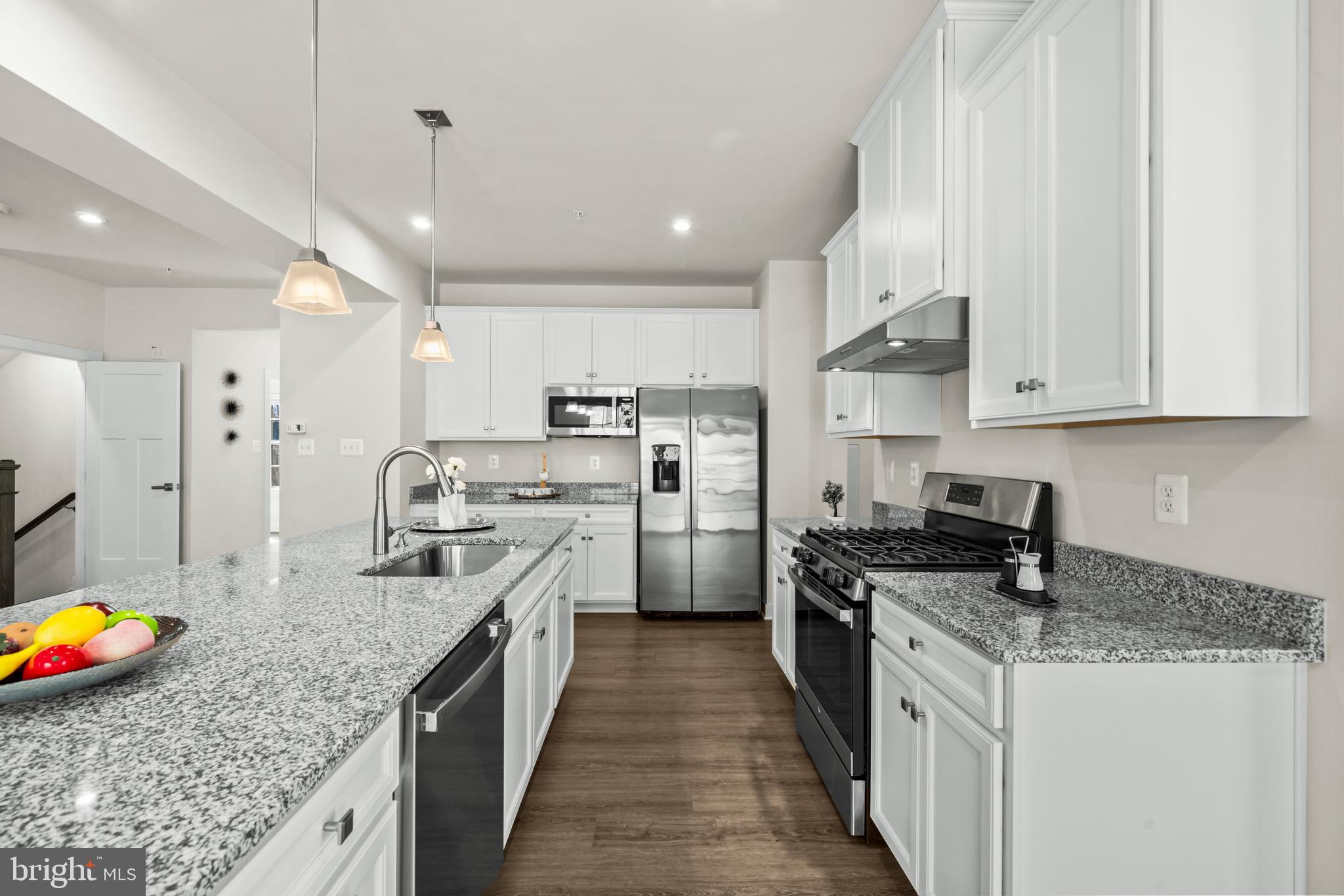 LAKE LINGANORE - Residential