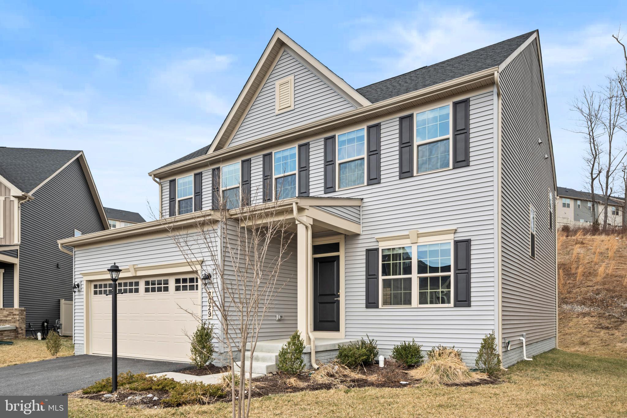 LAKE LINGANORE - Residential