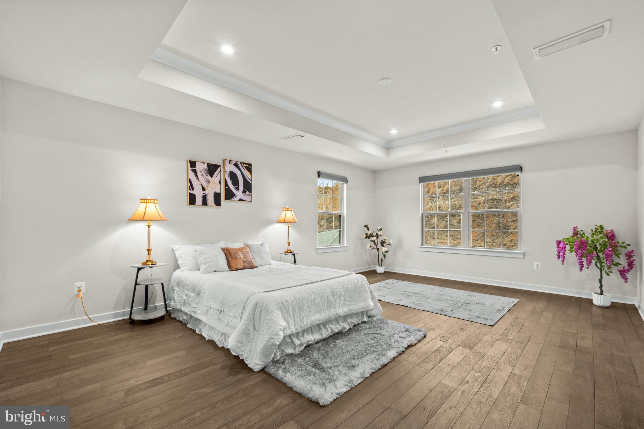 LAKE LINGANORE - Residential