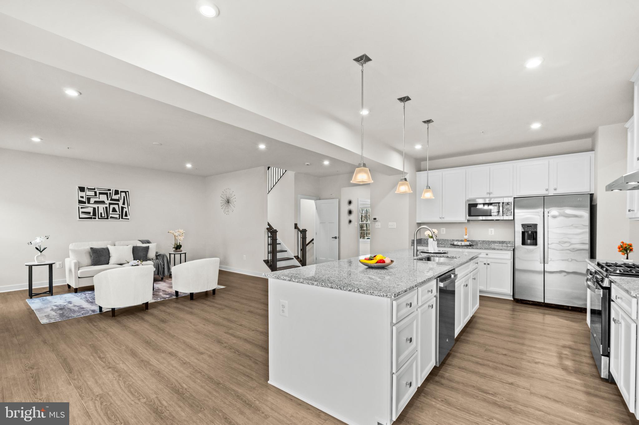 LAKE LINGANORE - Residential