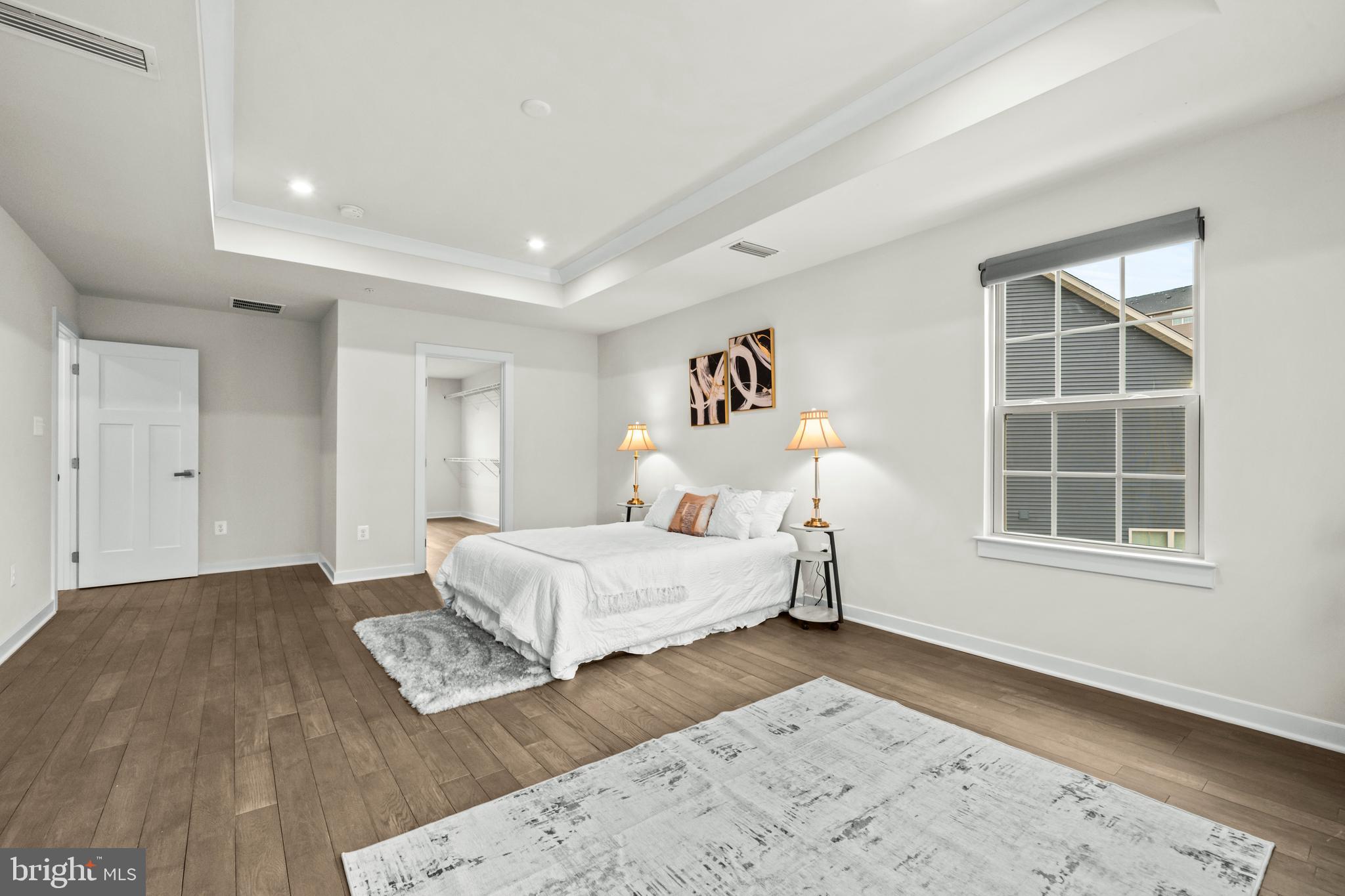 LAKE LINGANORE - Residential