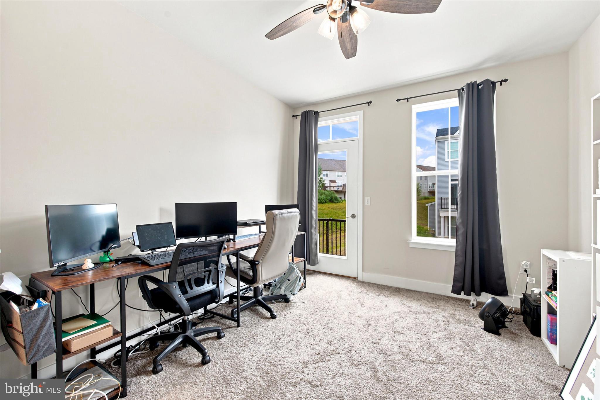 STEELPOINTE - Residential