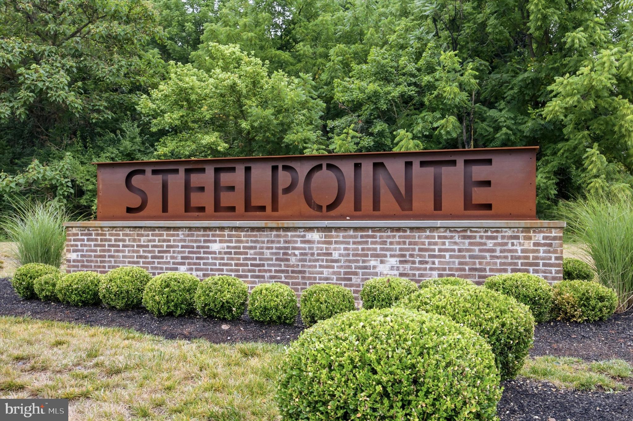 STEELPOINTE - Residential