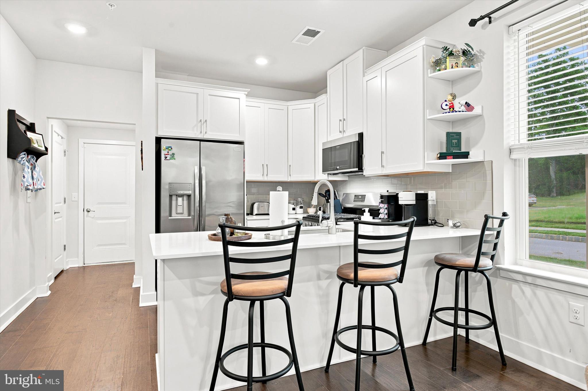 STEELPOINTE - Residential