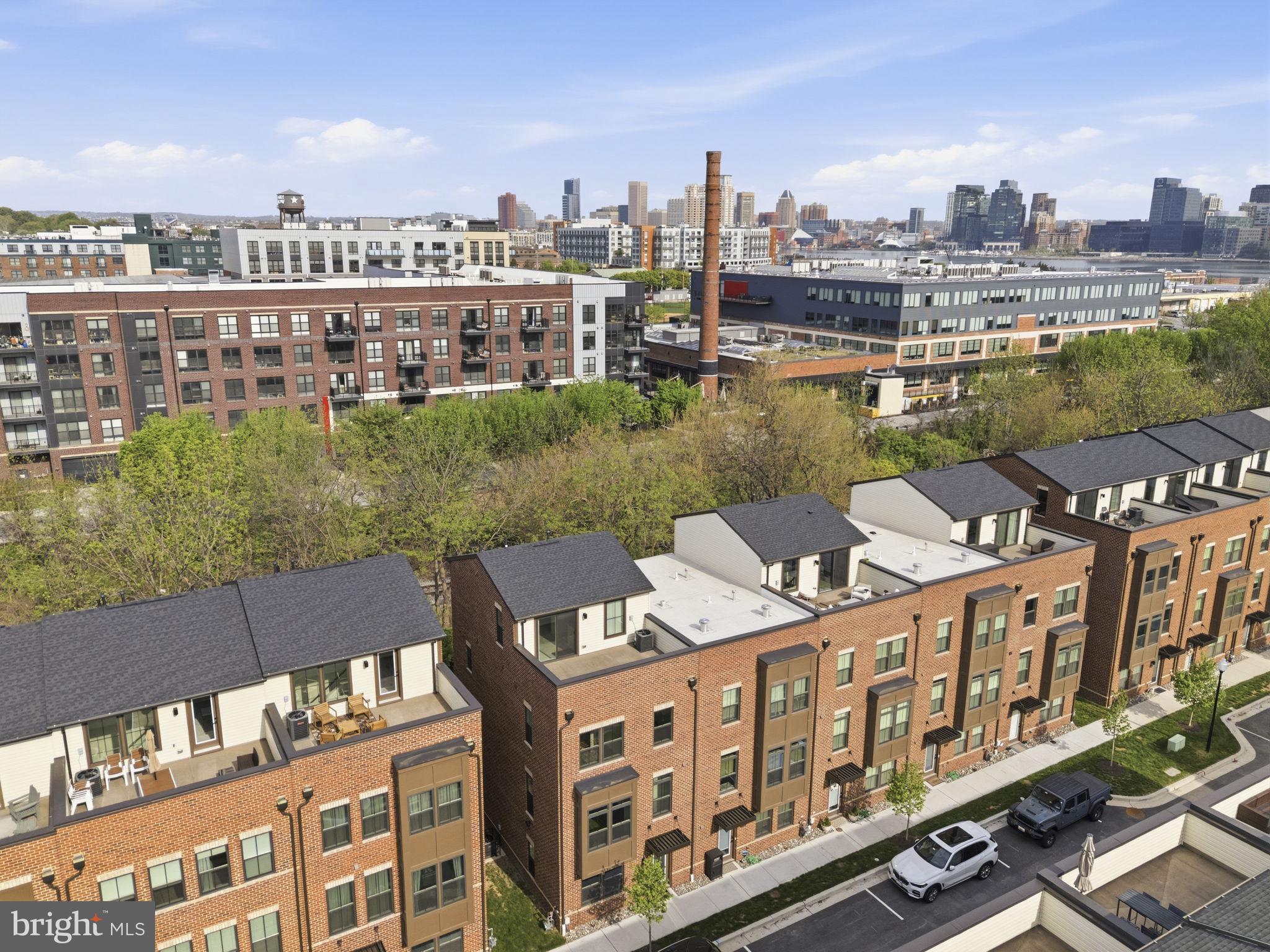 LOCUST POINT - Residential