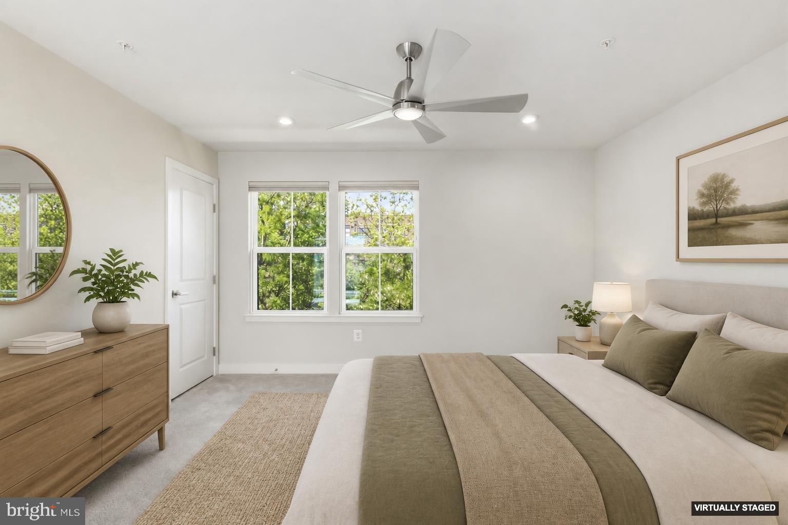 LOCUST POINT - Residential