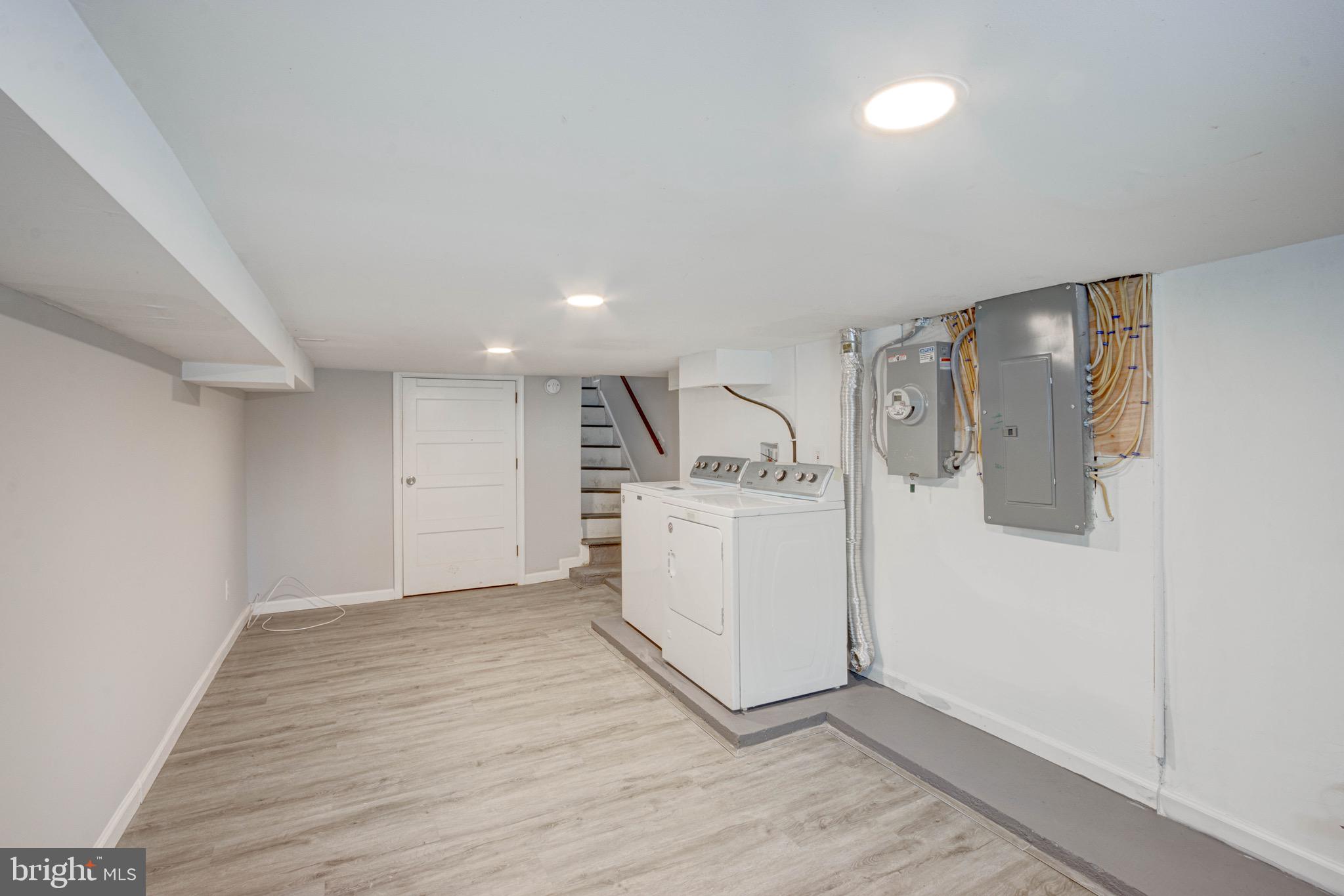 HIGHLANDTOWN - Residential