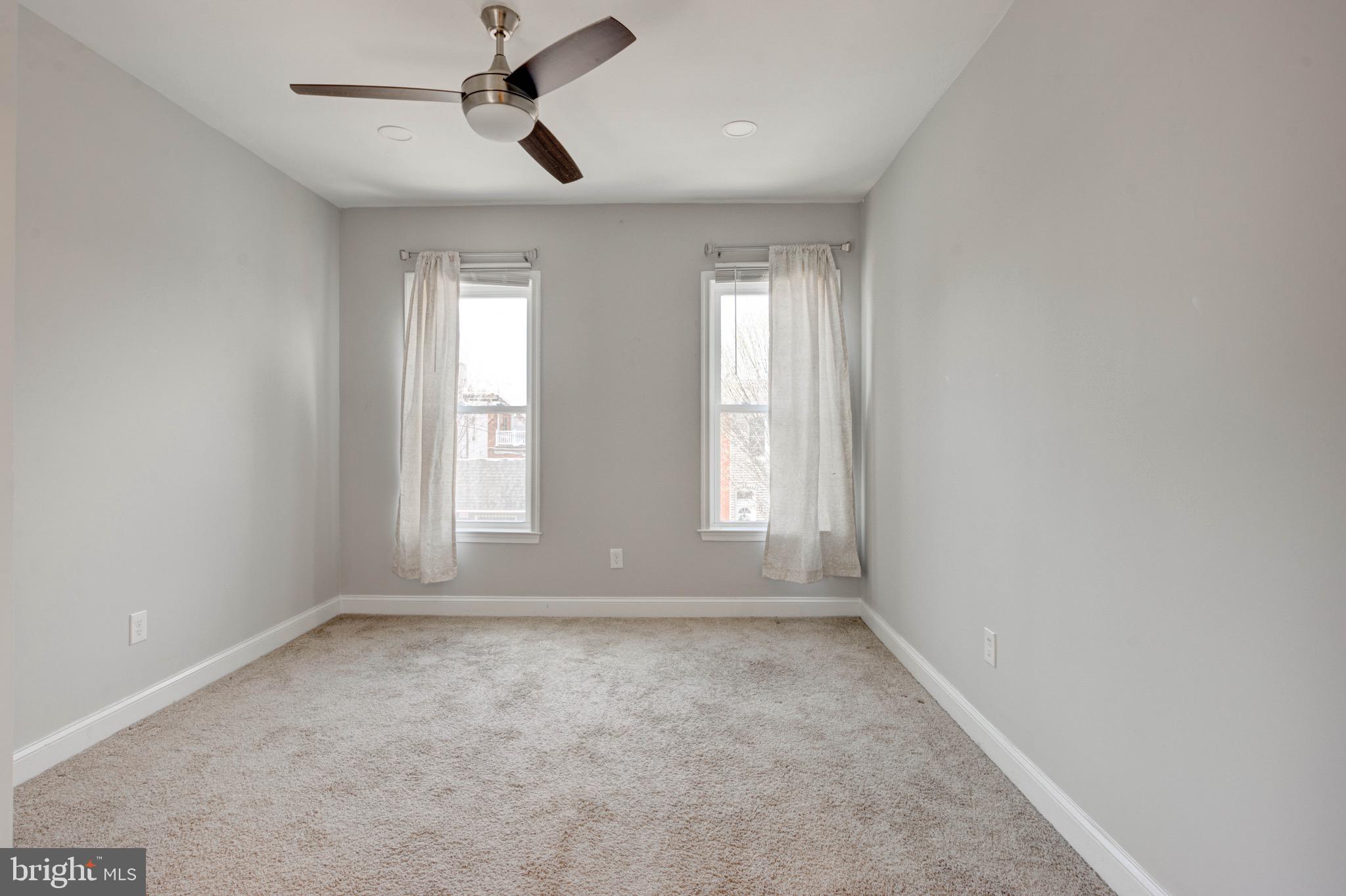 HIGHLANDTOWN - Residential
