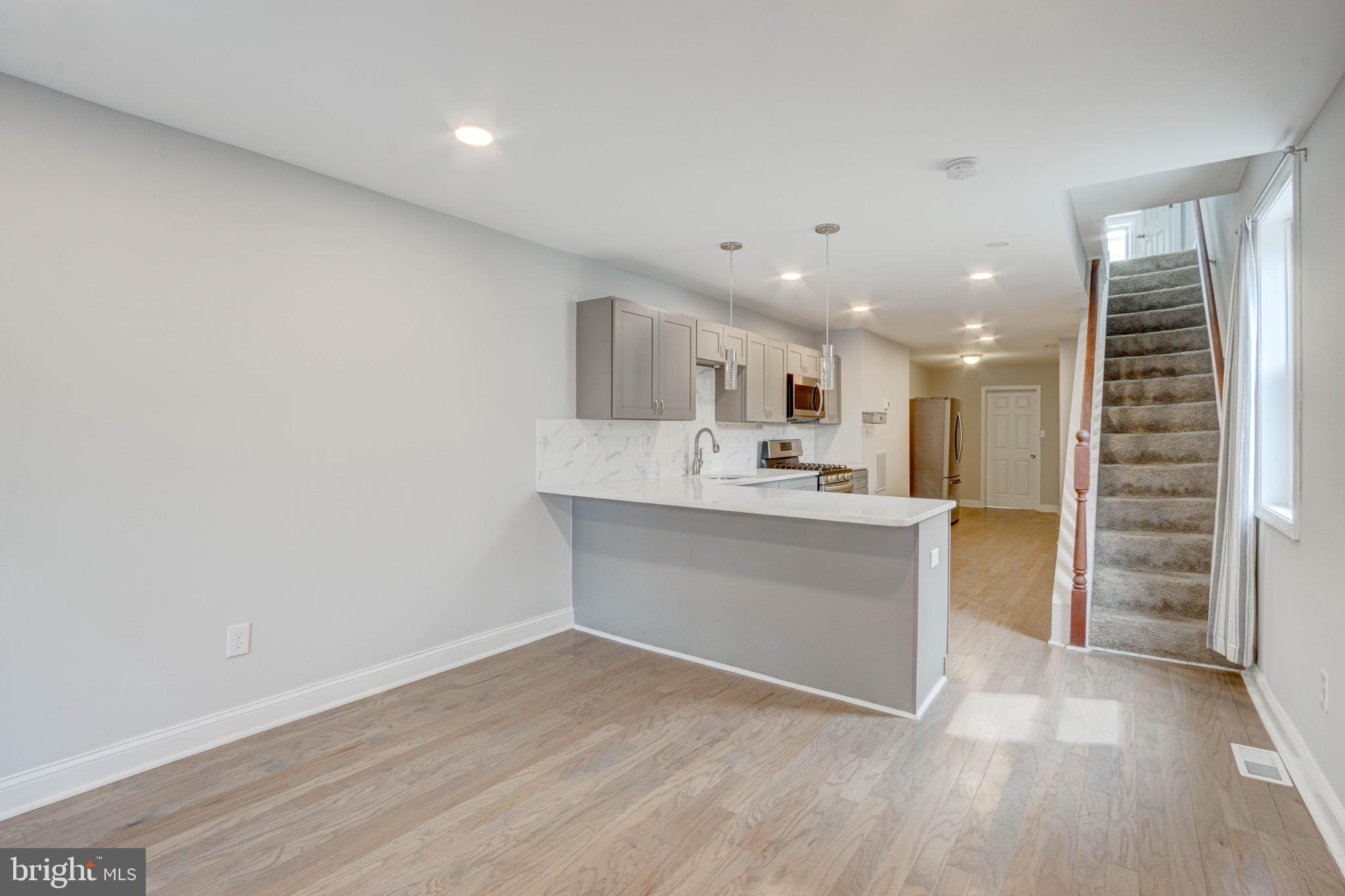 HIGHLANDTOWN - Residential