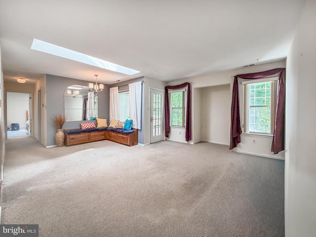CROWN POINTE - Residential