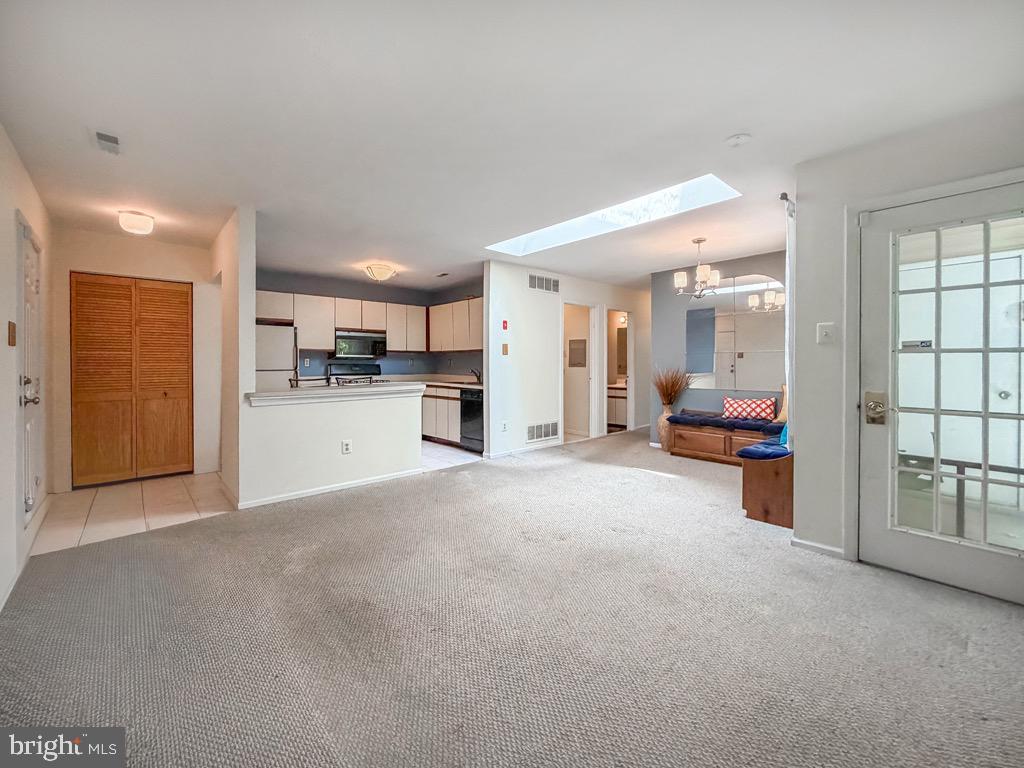 CROWN POINTE - Residential
