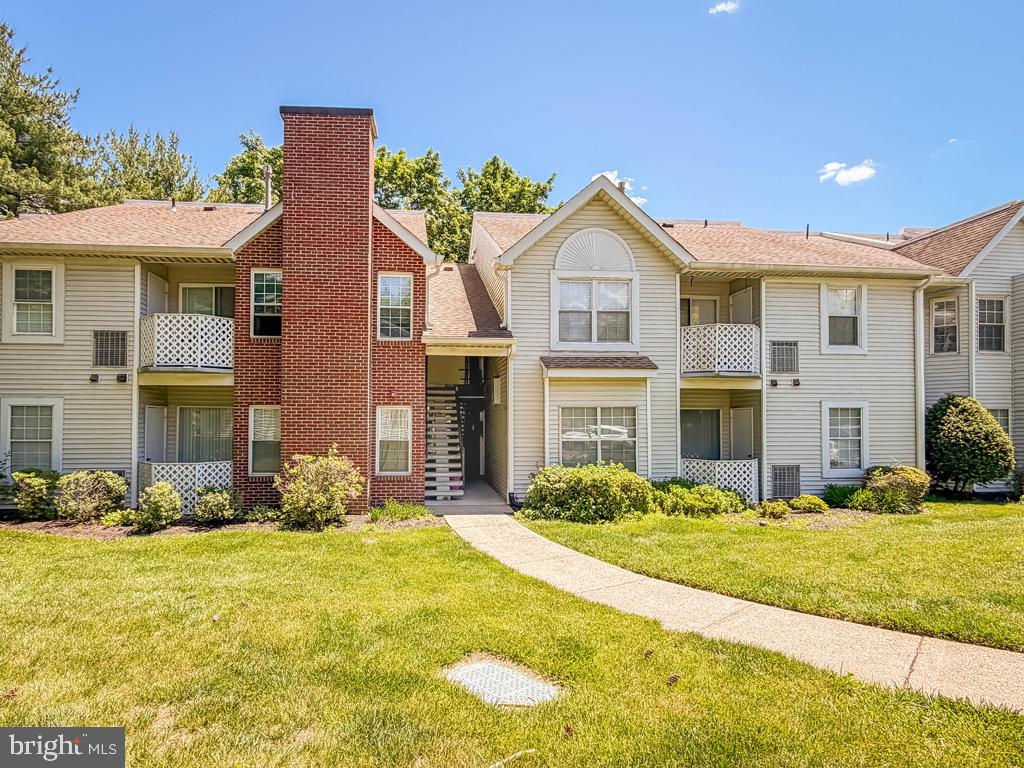 CROWN POINTE - Residential