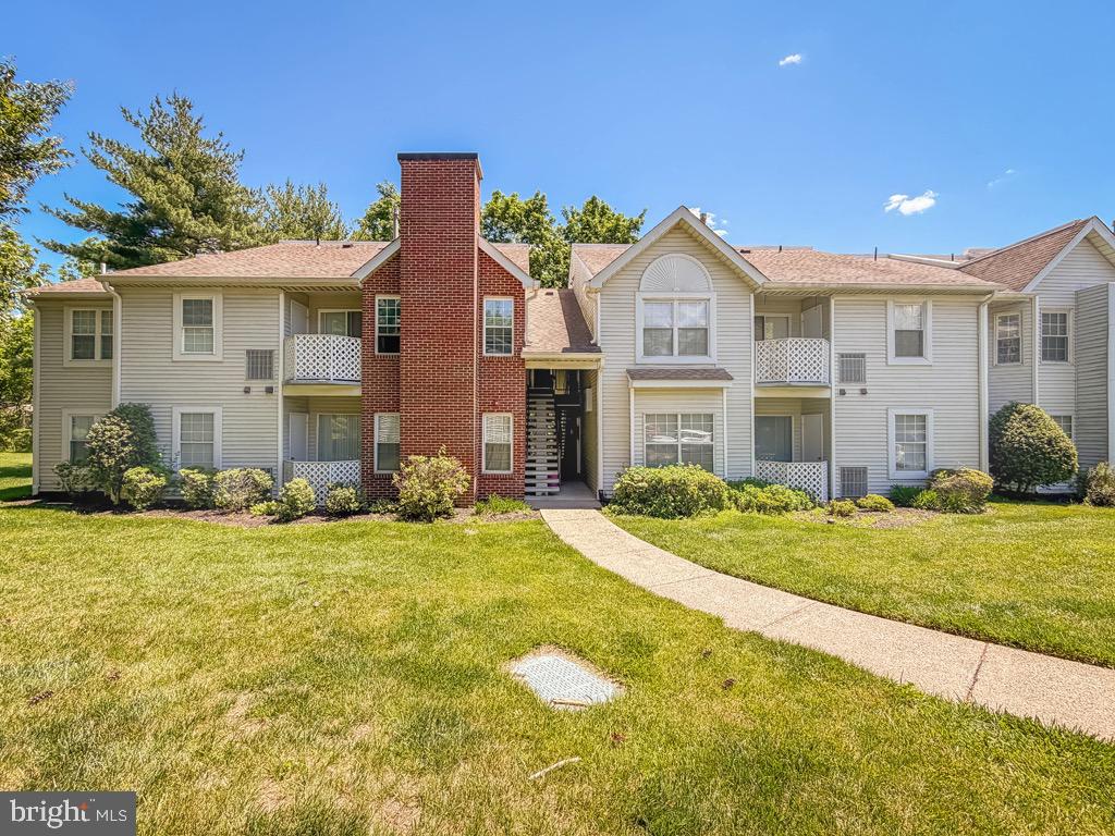 CROWN POINTE - Residential