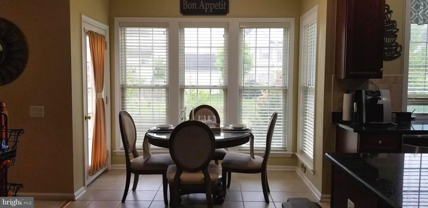 LAUREL HILL - Residential