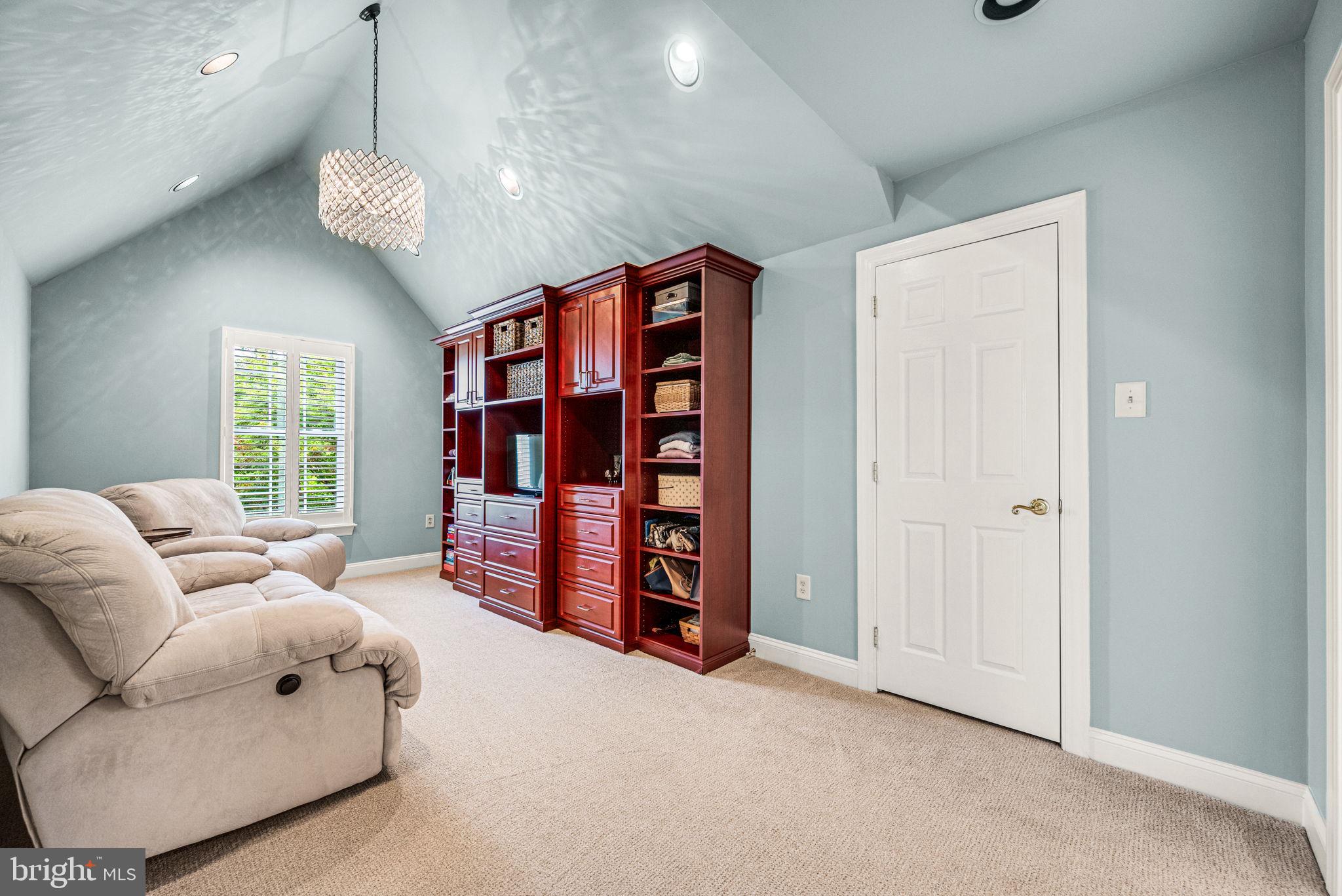RIDINGS OF MALVERN - Residential