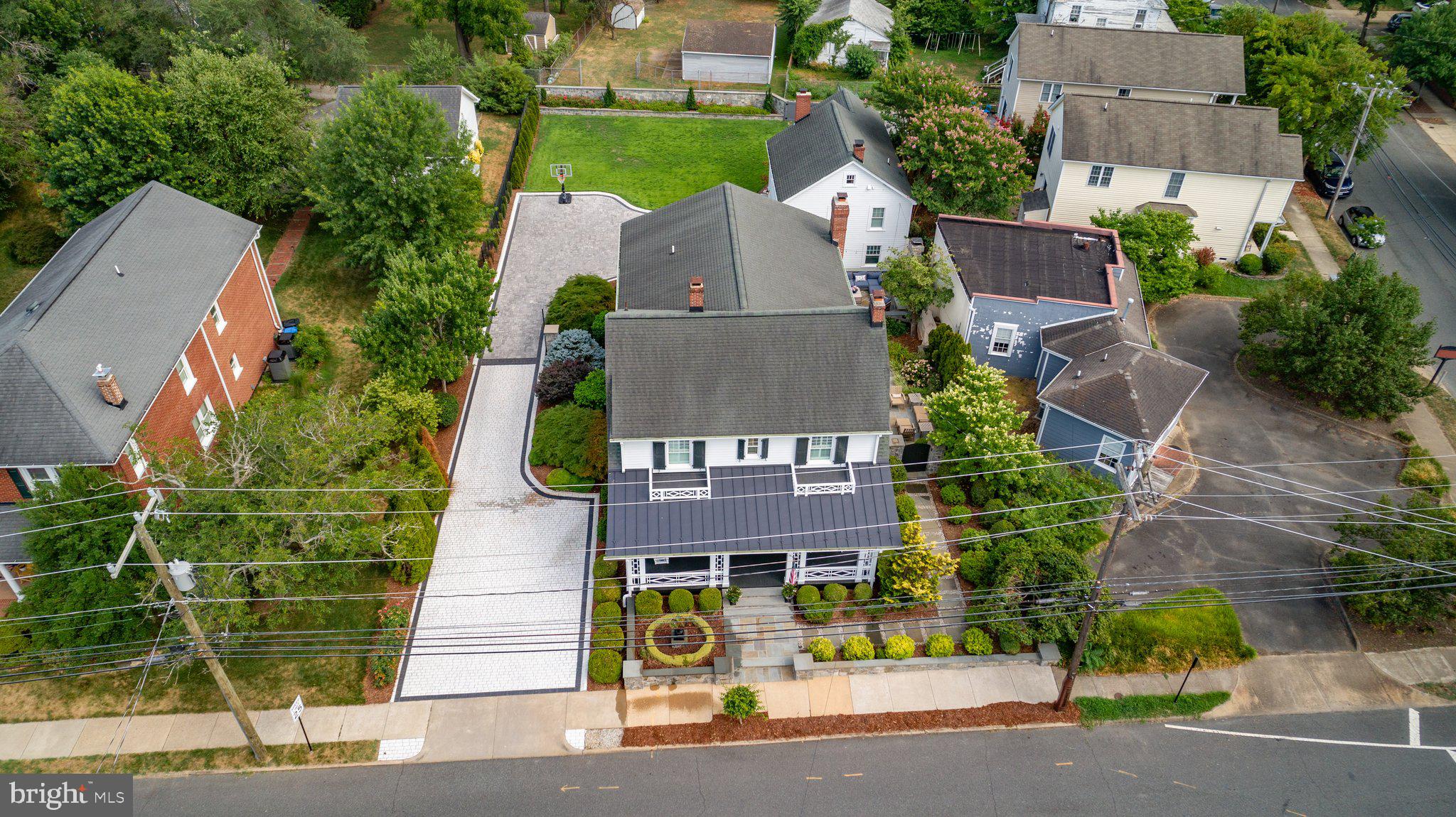 DOWNTOWN FREDERICKSBURG - Residential