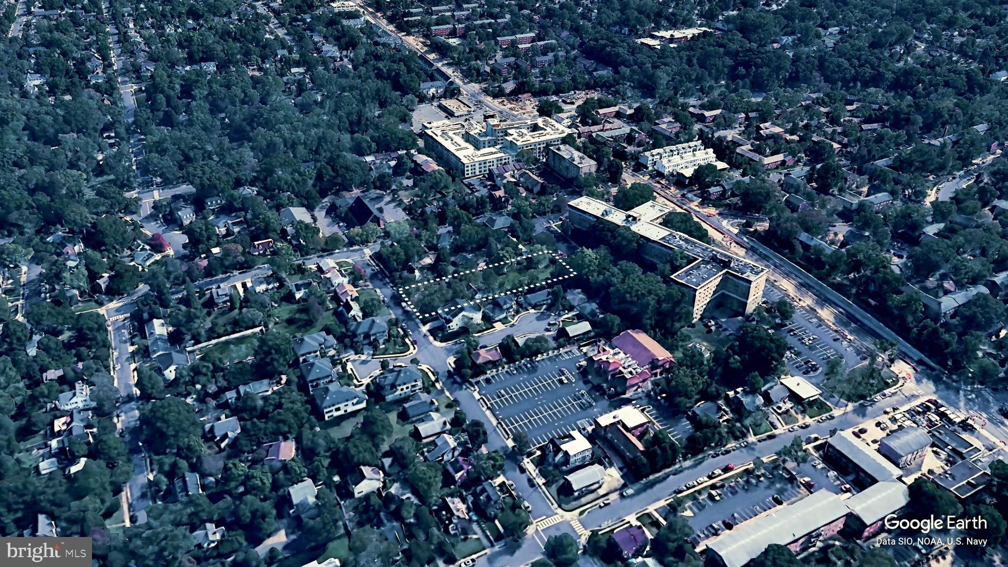 BARCROFT - Land