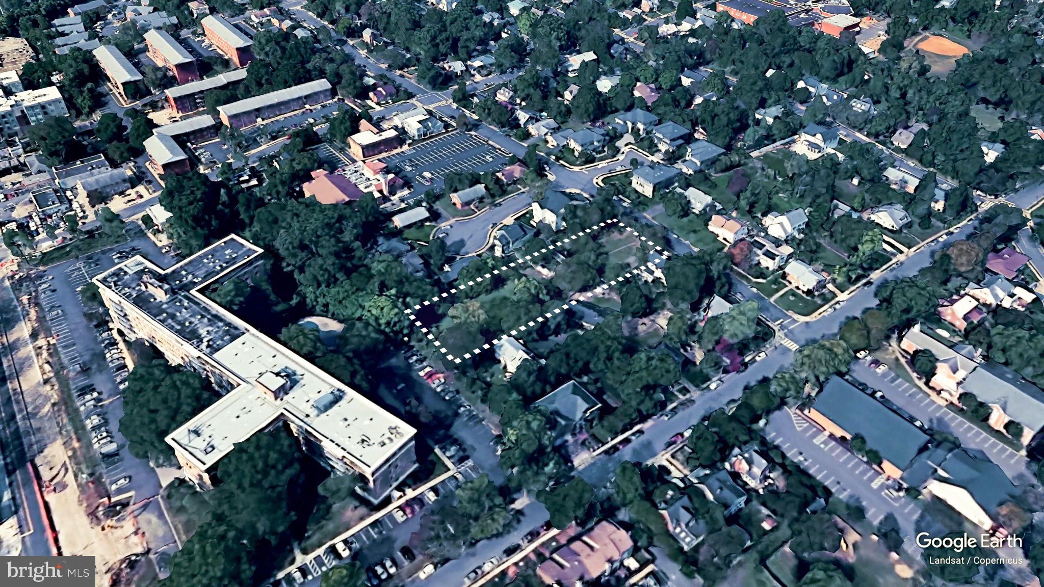 BARCROFT - Land