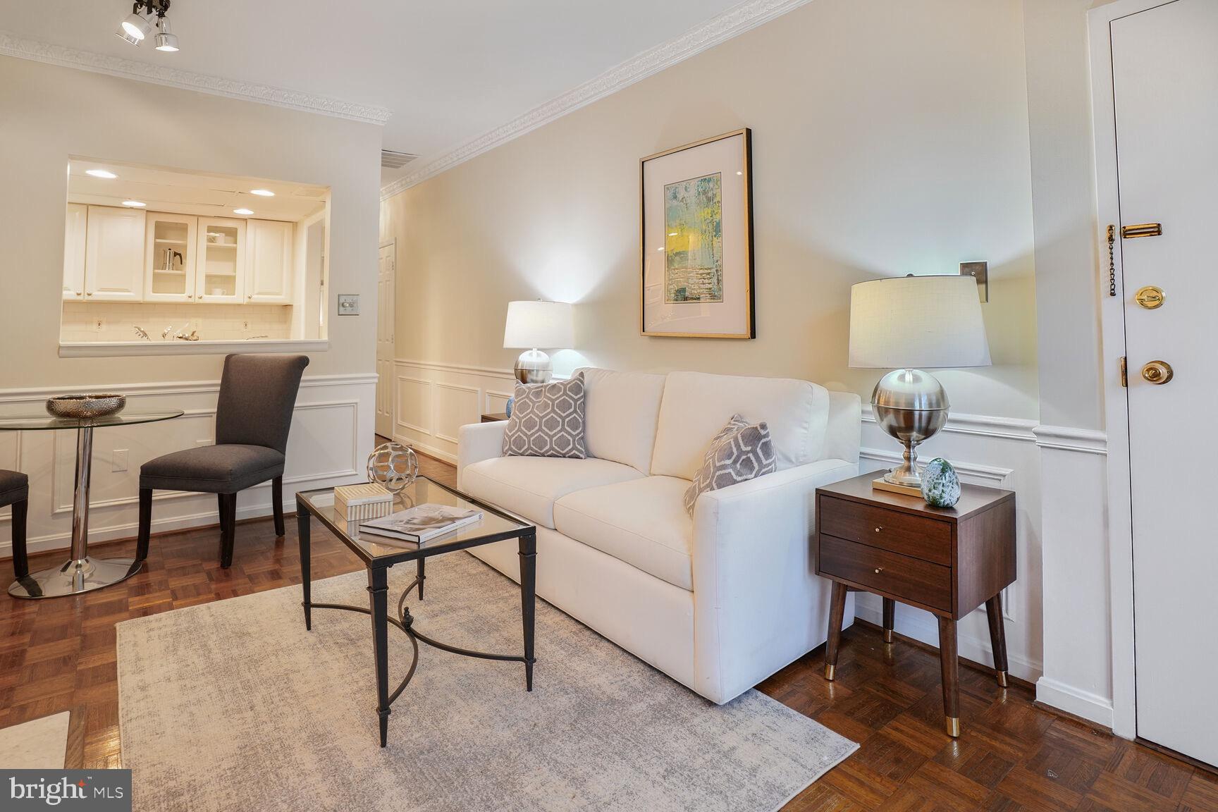CAPITOL HILL - Residential