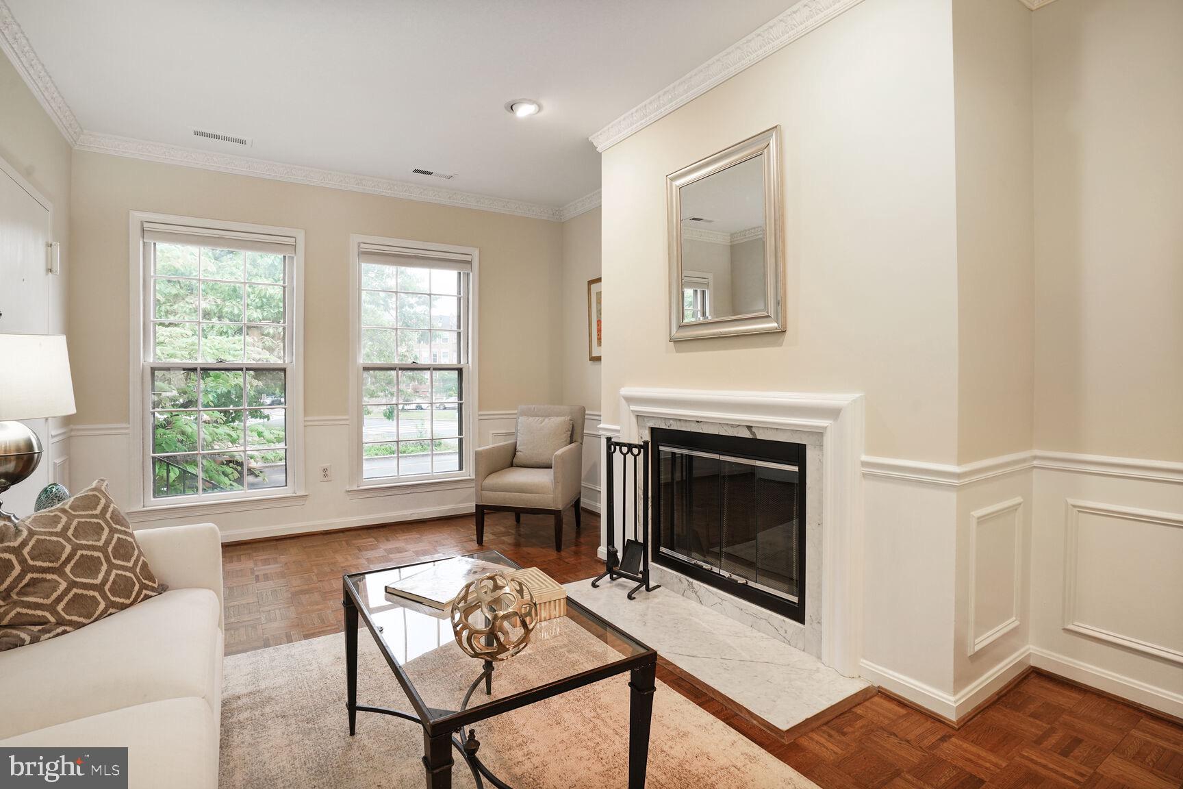 CAPITOL HILL - Residential