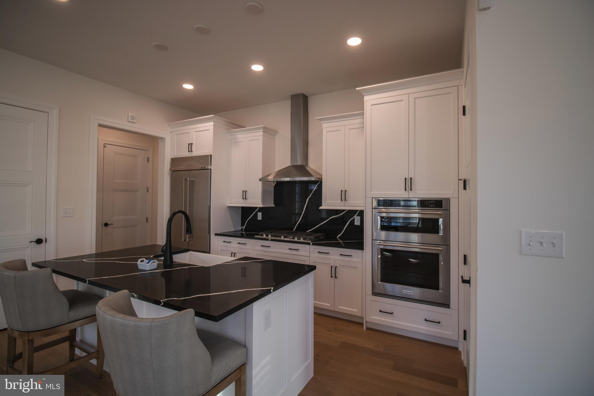 COLUMBIA PLACE - Residential