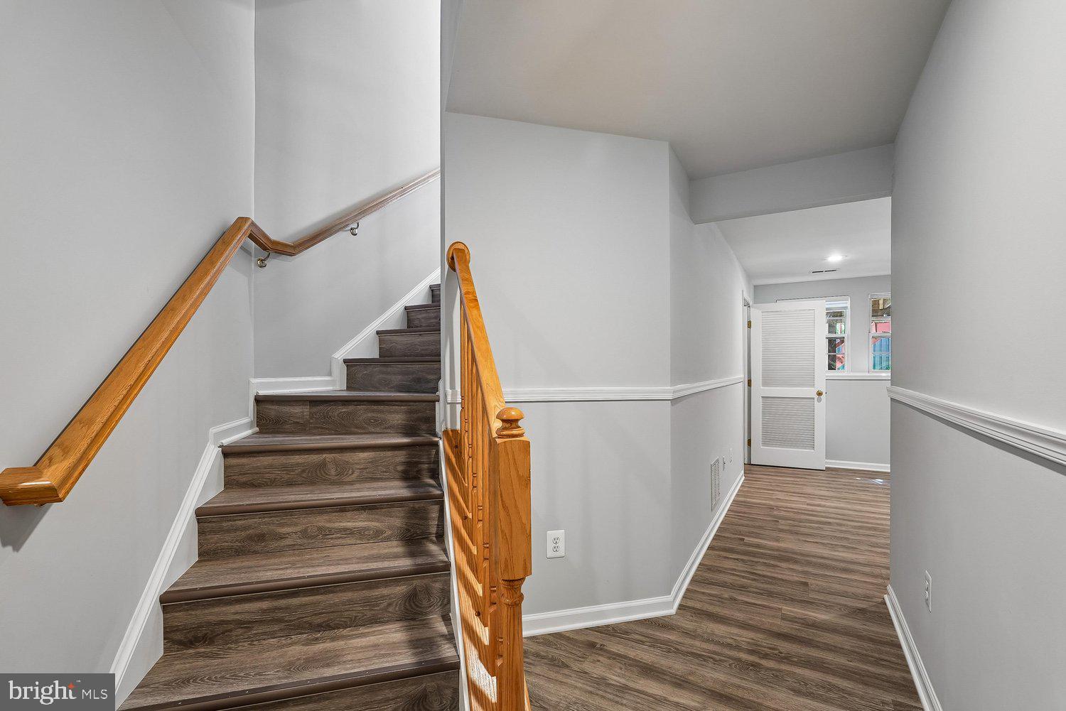 THE VILLAGES OF URBANA GREENSPRING - Residential