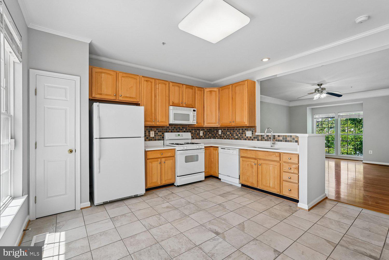 THE VILLAGES OF URBANA GREENSPRING - Residential