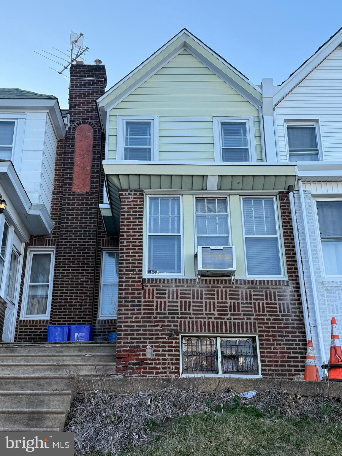 LAWNCREST - Residential