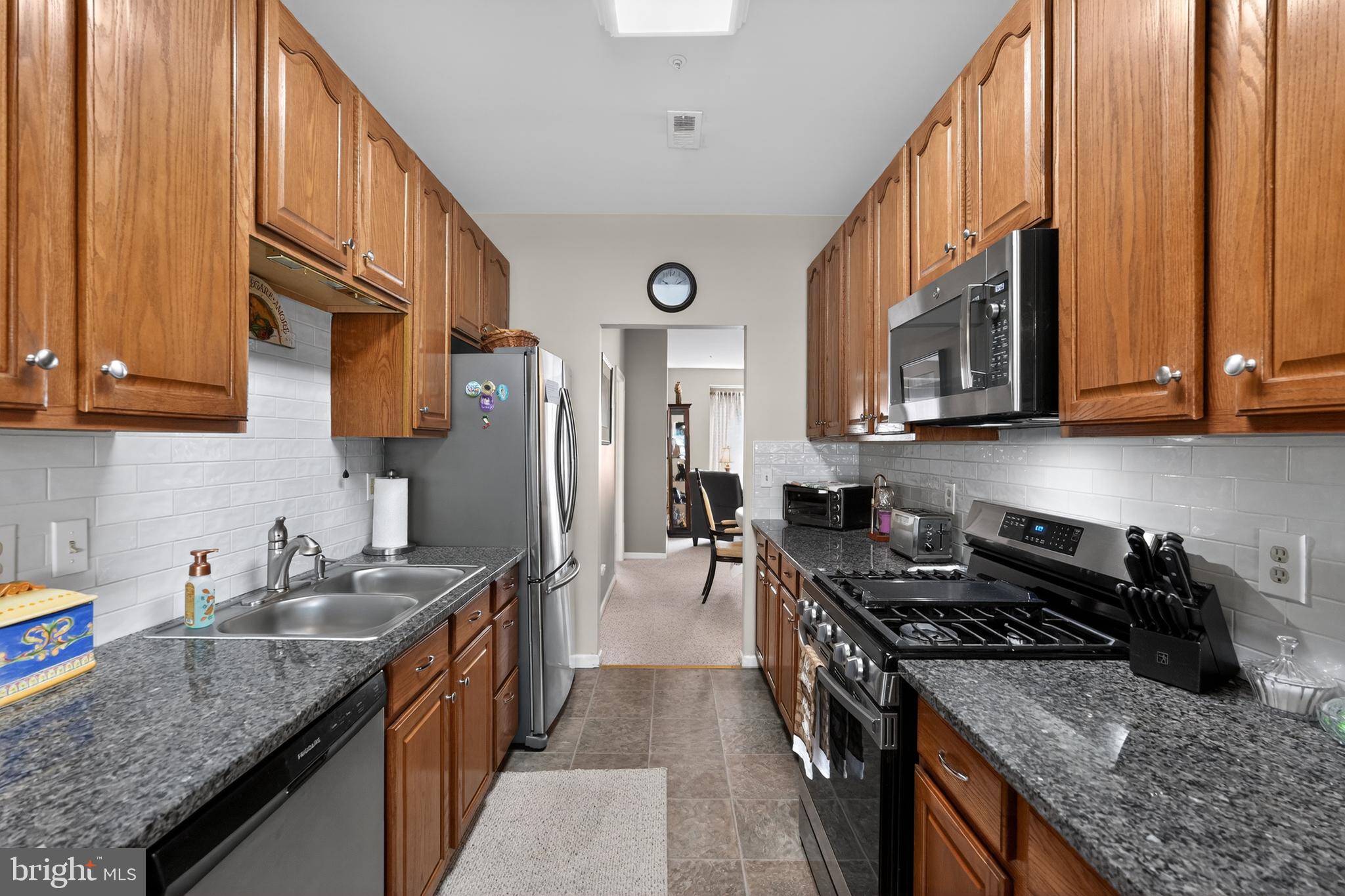 STUARTS KEEP - Residential