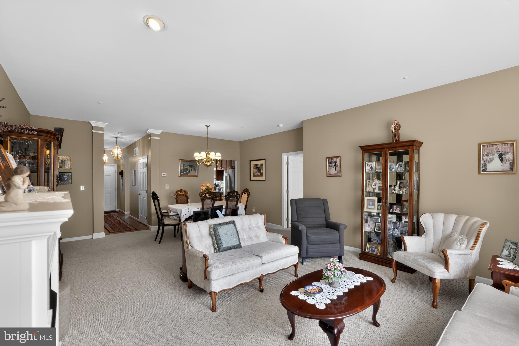 STUARTS KEEP - Residential