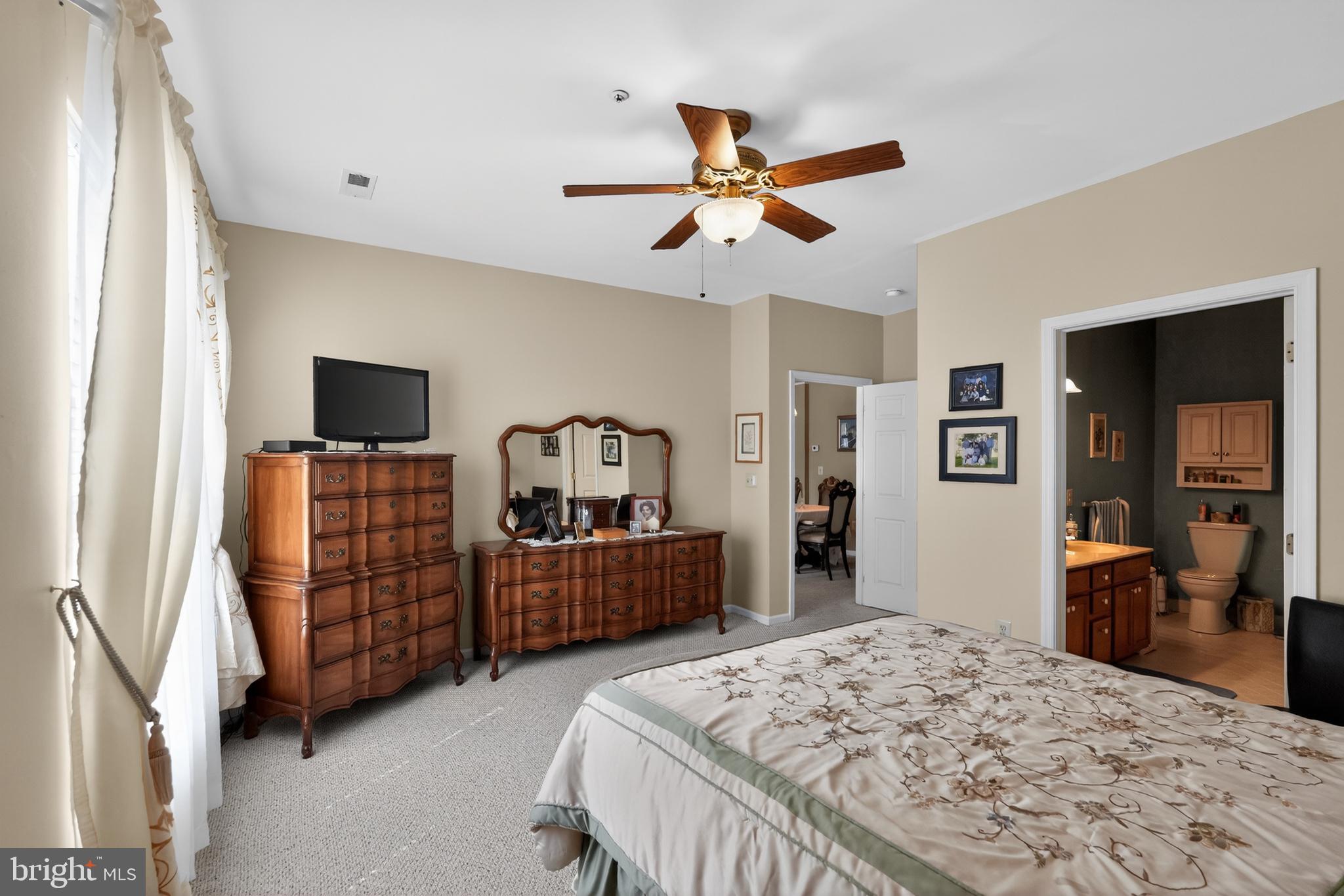 STUARTS KEEP - Residential
