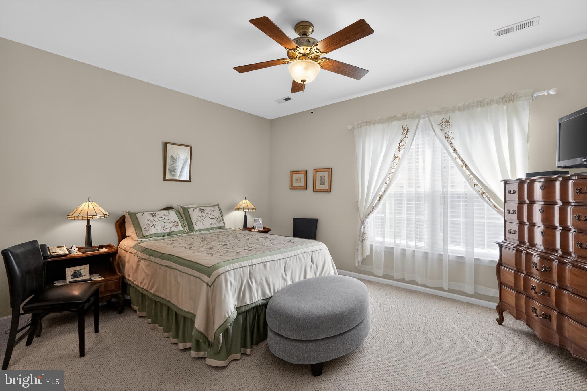 STUARTS KEEP - Residential