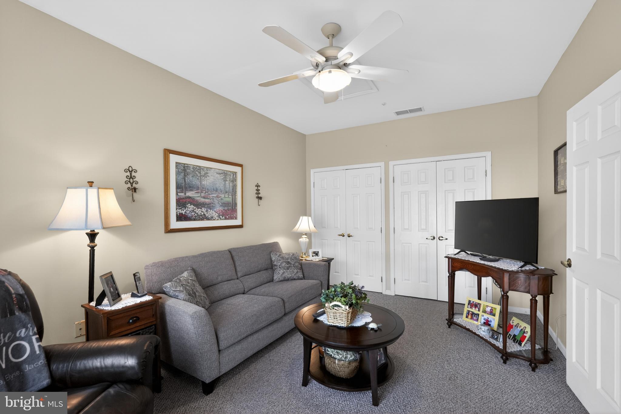 STUARTS KEEP - Residential