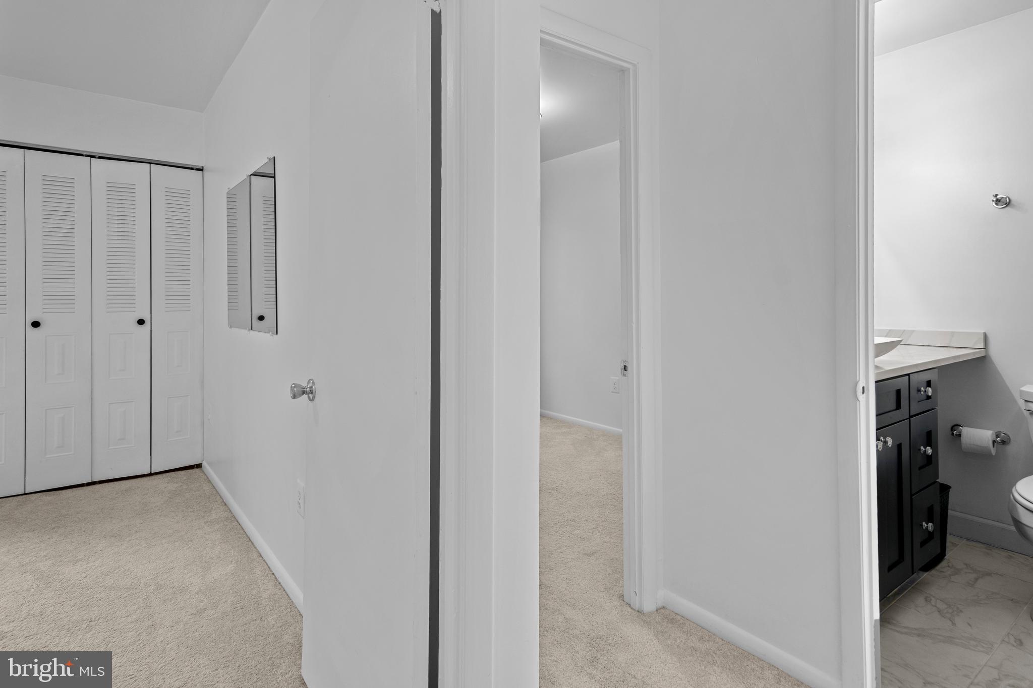 REFLECTION LAKE - Residential Lease