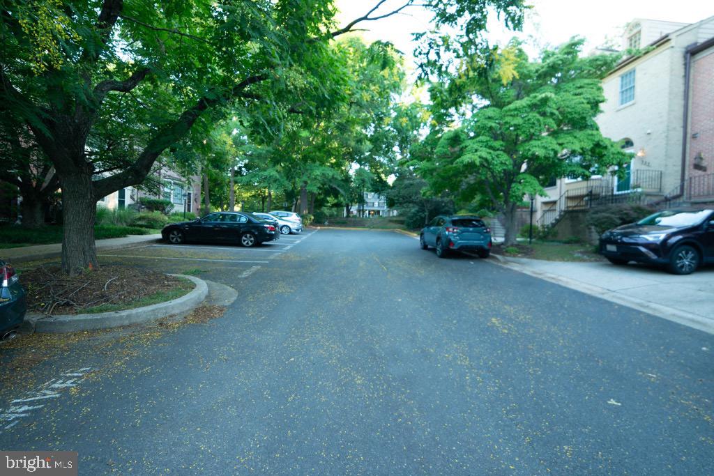ROCKVILLE HEIGHTS - Residential