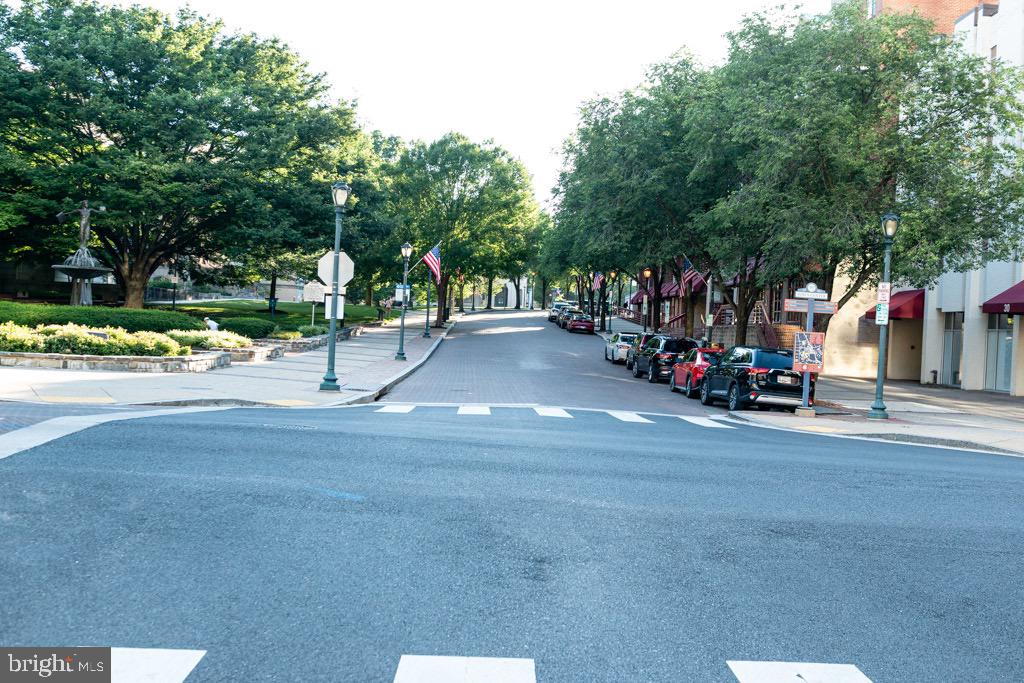 ROCKVILLE HEIGHTS - Residential
