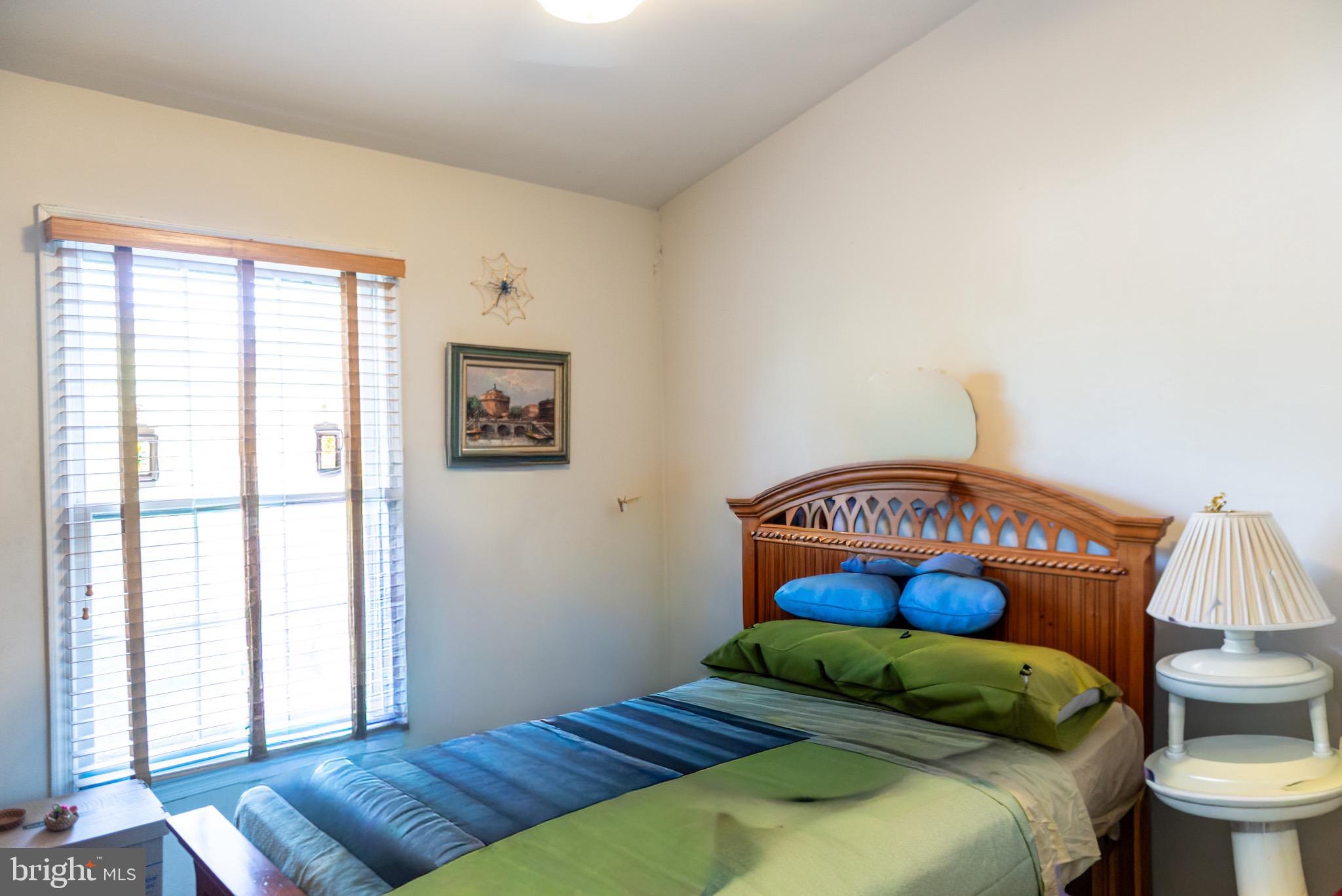 ROCKVILLE HEIGHTS - Residential