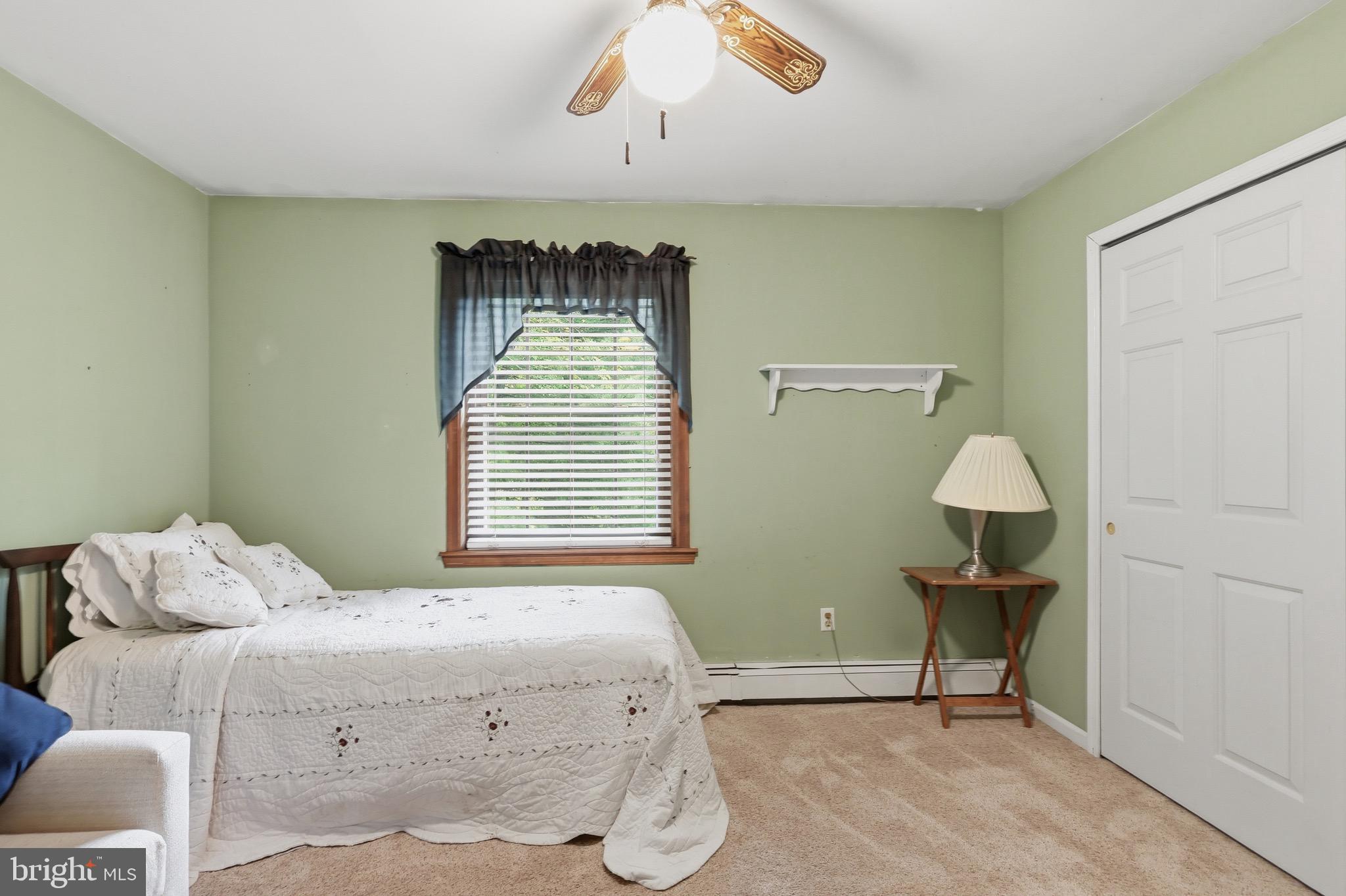 FEASTERVILLE - Residential