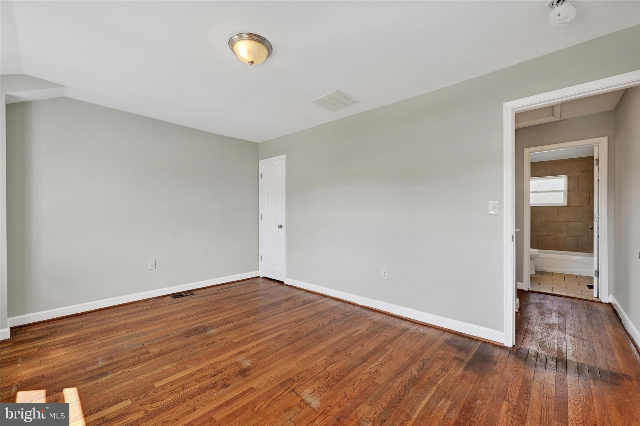 MIDDLESEX - Residential